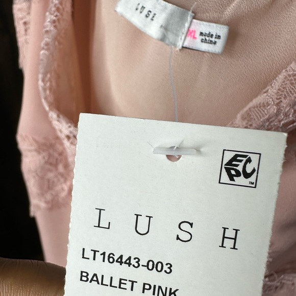 NWT Lush Lace Trim V neck spaghetti strap X-large - Picture 6 of 8